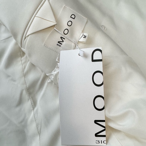 Versatile Modern Blazer, size M, color white - Picture 5 of 9